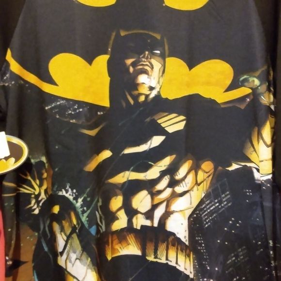 🎉NWT Journey's Batman Top - Picture 6 of 9
